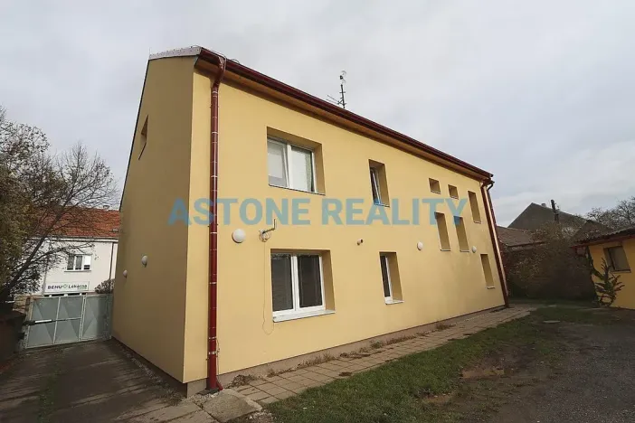 Pronájem bytu 2+kk, Úvaly, Husova, 38 m2