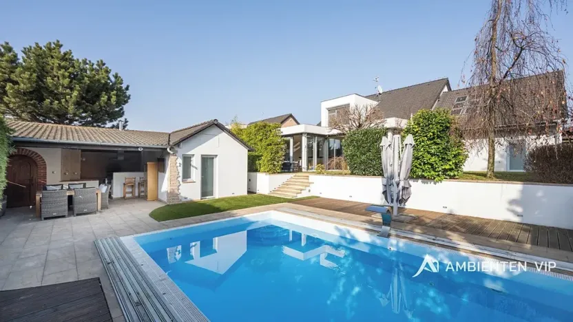 Prodej rodinného domu, Moravany, V Jámách, 382 m2