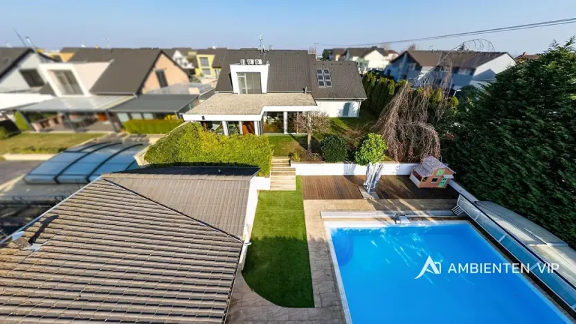 Prodej rodinného domu, Moravany, V Jámách, 382 m2