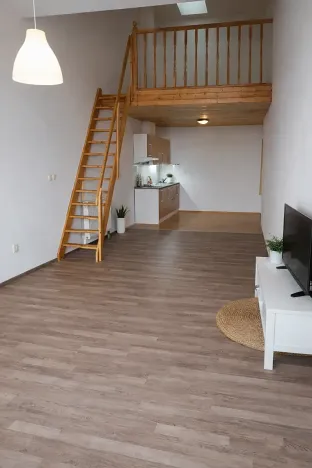 Pronájem bytu 1+kk, Chrudim, Resselovo náměstí, 55 m2