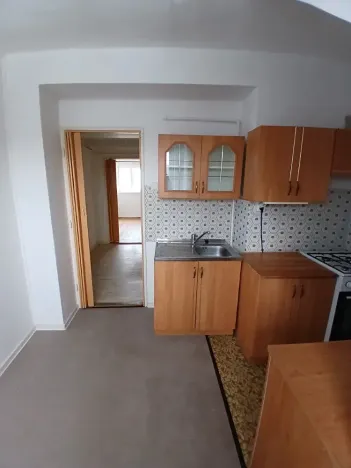 Pronájem bytu 1+1, Praha - Vokovice, Osamocená, 38 m2