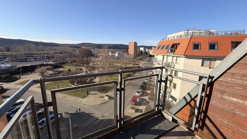 Pronájem bytu 2+kk, Praha, Komořanská, 61 m2