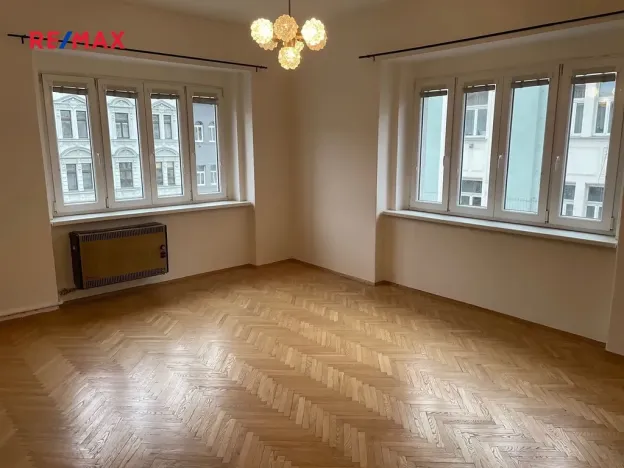Pronájem bytu 2+1, Praha - Libeň, Vacínova, 96 m2