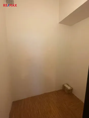 Pronájem bytu 2+1, Praha - Libeň, Vacínova, 96 m2