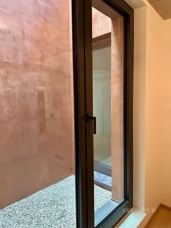 Prodej kanceláře, Praha - Vysočany, Kolbenova, 69 m2