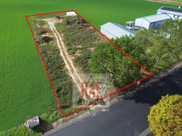 Prodej komerčního pozemku, Ostrov nad Oslavou, 2817 m2