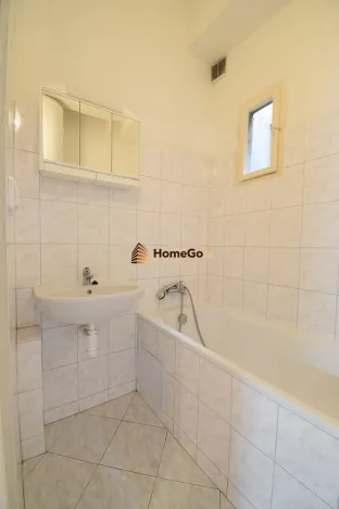 Pronájem bytu 1+kk, Praha - Nusle, U gymnázia, 48 m2