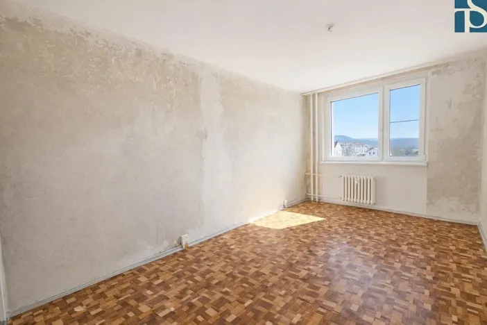 Prodej bytu 2+kk, Praha - Radotín, náměstí Osvoboditelů, 47 m2