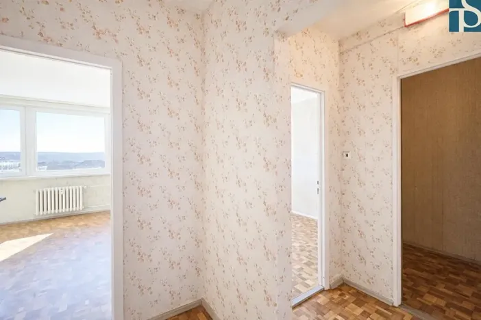 Prodej bytu 2+kk, Praha - Radotín, náměstí Osvoboditelů, 47 m2