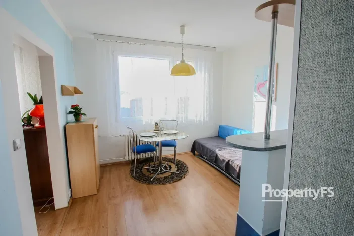 Pronájem bytu 1+1, Ústí nad Labem - Severní Terasa, Kmochova, 33 m2