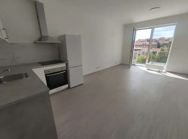 Pronájem bytu 1+kk, Brno, Střední, 33 m2