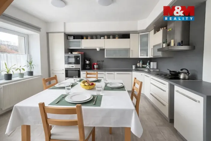 Prodej rodinného domu, Žďár - Žďárské Chalupy, 182 m2