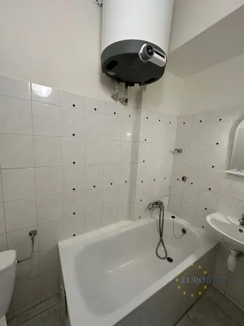 Pronájem bytu 1+kk, Praha - Nusle, V Horkách, 32 m2