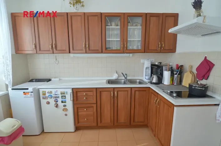 Pronájem bytu 1+kk, Praha - Zbraslav, Tunelářů, 37 m2