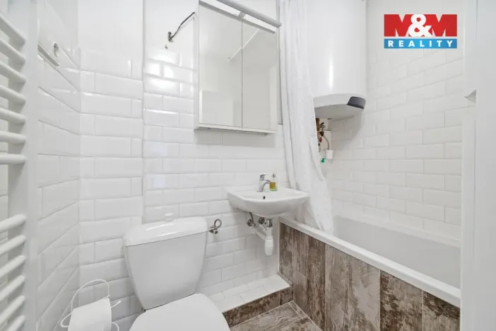 Prodej rodinného domu, Dolní Čermná, 220 m2