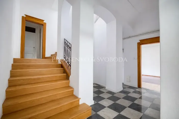 Prodej ubytování, Mělník, Českolipská, 418 m2