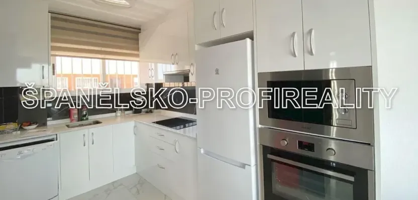 Prodej bytu 3+kk, Torrevieja, Španělsko, 80 m2