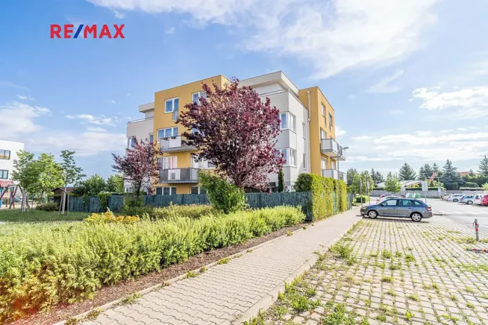 Pronájem bytu 3+kk, Jesenice, V Roháči I., 62 m2