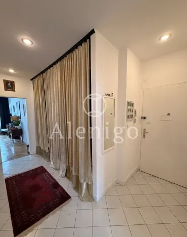 Prodej bytu 2+kk, Praha - Smíchov, Štefánikova, 58 m2