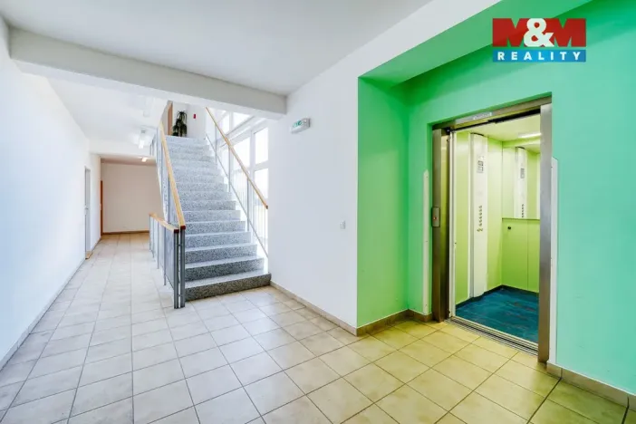 Pronájem bytu 2+kk, Plzeň - Severní Předměstí, Na Chmelnicích, 69 m2