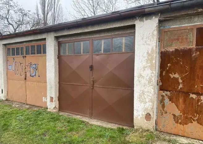 Prodej garáže, Praha - Čakovice, 18 m2