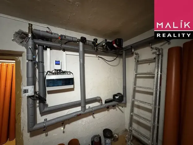 Prodej obchodního prostoru, Ostrov, Hlavní třída, 993 m2