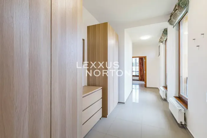 Pronájem bytu 2+kk, Praha - Bubeneč, Mlýnská, 79 m2
