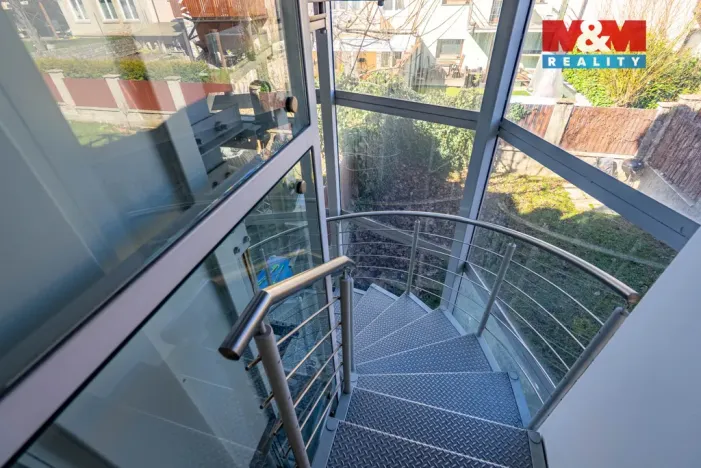 Prodej bytu 2+kk, Praha - Kobylisy, U třešňovky, 57 m2