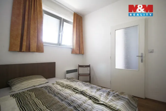 Pronájem bytu 2+kk, Praha - Libeň, U školičky, 42 m2