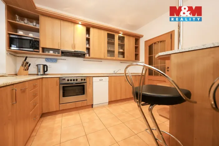 Pronájem rodinného domu, Luká - Střemeníčko, 262 m2