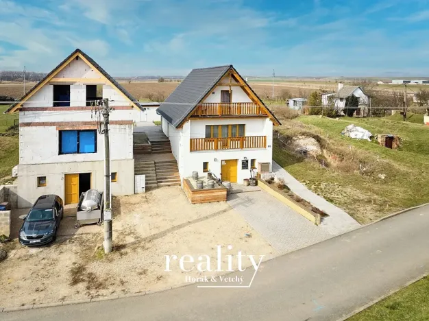 Prodej apartmánu, Jevišovka, 190 m2