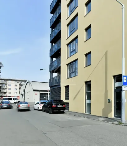 Prodej bytu 2+kk, Praha - Vysočany, V Předním Hloubětíně, 57 m2