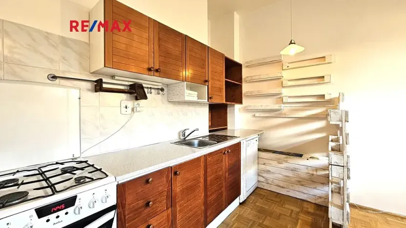 Pronájem bytu 2+kk, Praha - Břevnov, U Ladronky, 50 m2