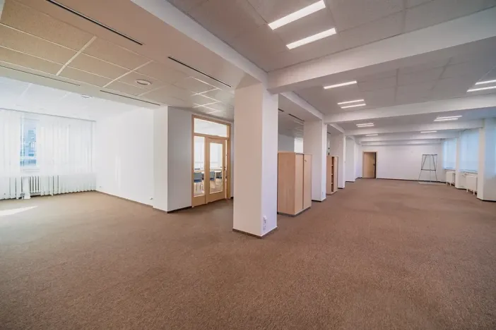 Pronájem kanceláře, Pardubice, Masarykovo náměstí, 260 m2