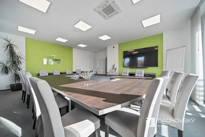 Prodej kanceláře, Pardubice, K Dolíčku, 374 m2