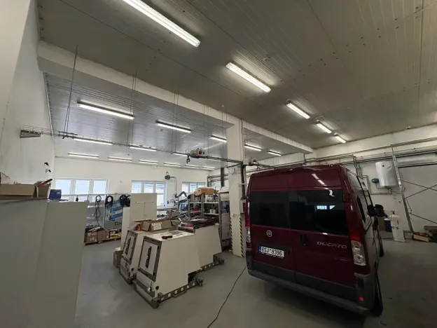 Pronájem obchodního prostoru, Praha - Horní Počernice, Náchodská, 634 m2