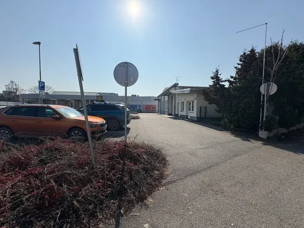 Pronájem obchodního prostoru, Praha - Horní Počernice, Náchodská, 634 m2