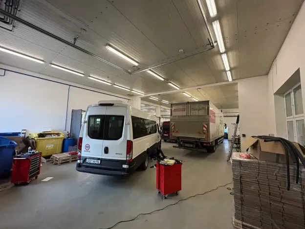 Pronájem výrobních prostor, Praha - Horní Počernice, Náchodská, 634 m2