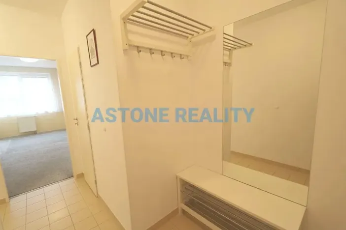 Pronájem bytu 2+kk, Praha - Hostavice, U Hostavického potoka, 50 m2