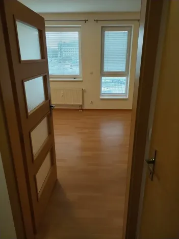 Pronájem bytu 1+kk, Pardubice, Jozefa Gabčíka, 38 m2