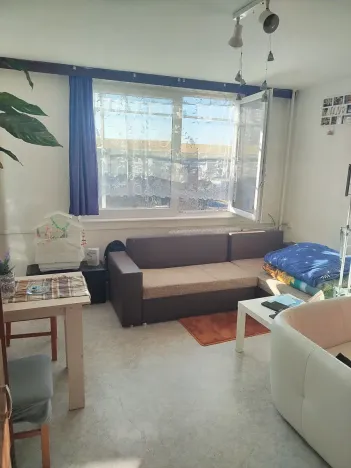 Pronájem bytu 1+kk, Pardubice, Valčíkova, 30 m2