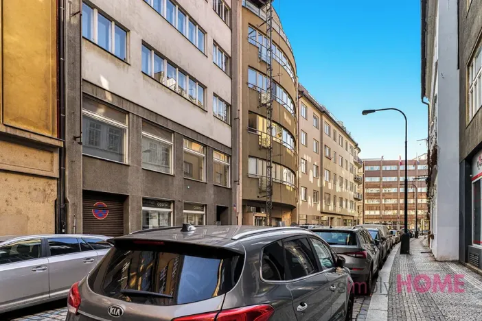 Prodej obchodního prostoru, Praha - Nové Město, Biskupský dvůr, 212 m2