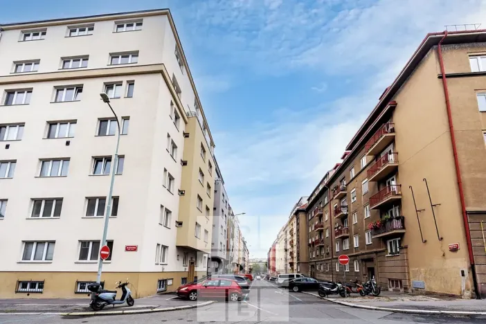 Prodej bytu 4+kk, Praha - Žižkov, Viklefova, 100 m2