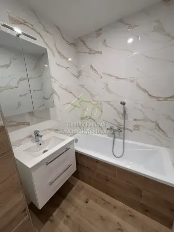 Pronájem bytu 2+1, Kaznějov, 57 m2