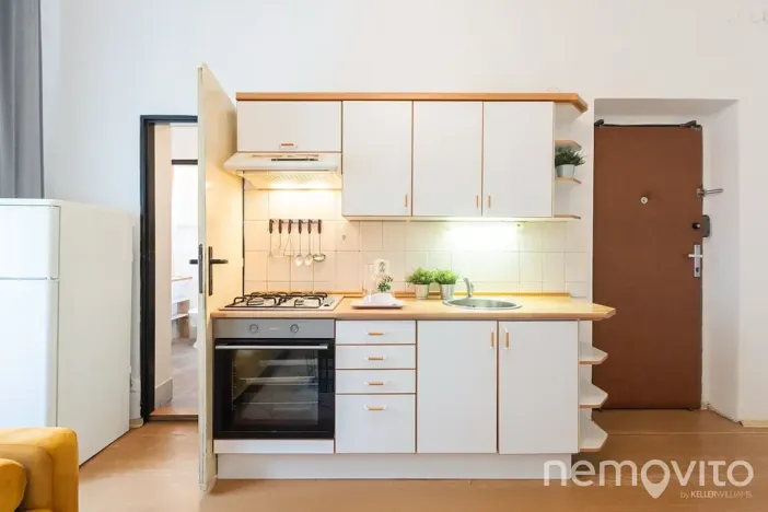 Prodej bytu 2+1, Praha - Holešovice, Bubenská, 69 m2