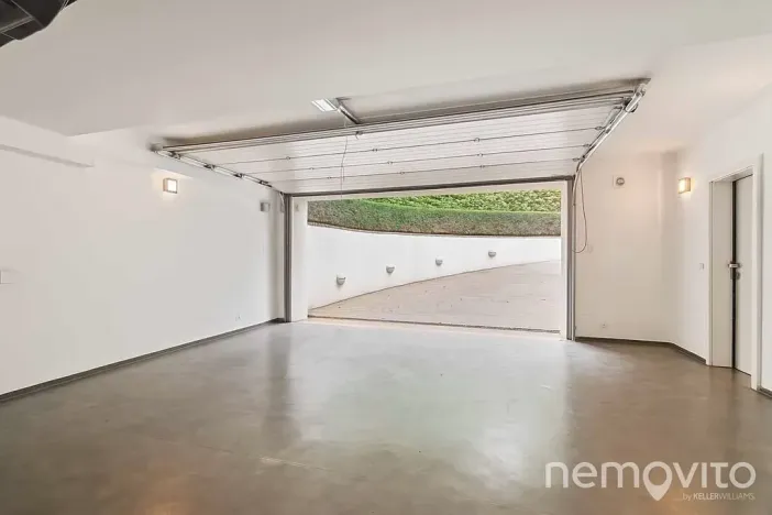 Prodej vily, Praha - Dejvice, V Šáreckém údolí, 459 m2