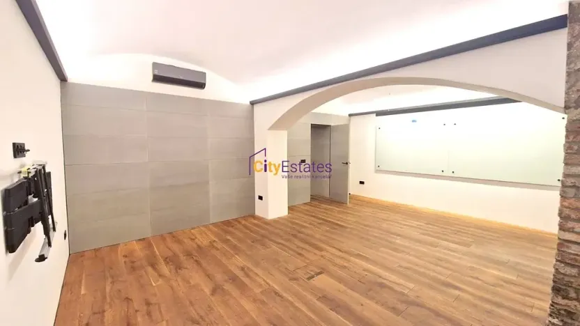 Prodej bytu 1+1, Praha - Smíchov, Janáčkovo nábřeží, 50 m2