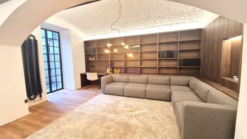 Prodej kanceláře, Praha - Smíchov, Janáčkovo nábřeží, 85 m2