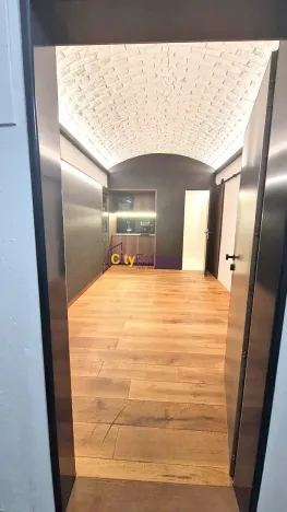 Prodej kanceláře, Praha - Smíchov, Janáčkovo nábřeží, 135 m2