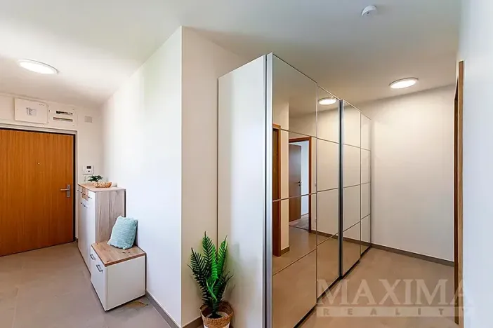 Prodej bytu 2+kk, Praha - Holešovice, Argentinská, 69 m2